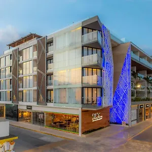 4* מלון The Fives Downtown & Residences, Curio Collection By Hilton