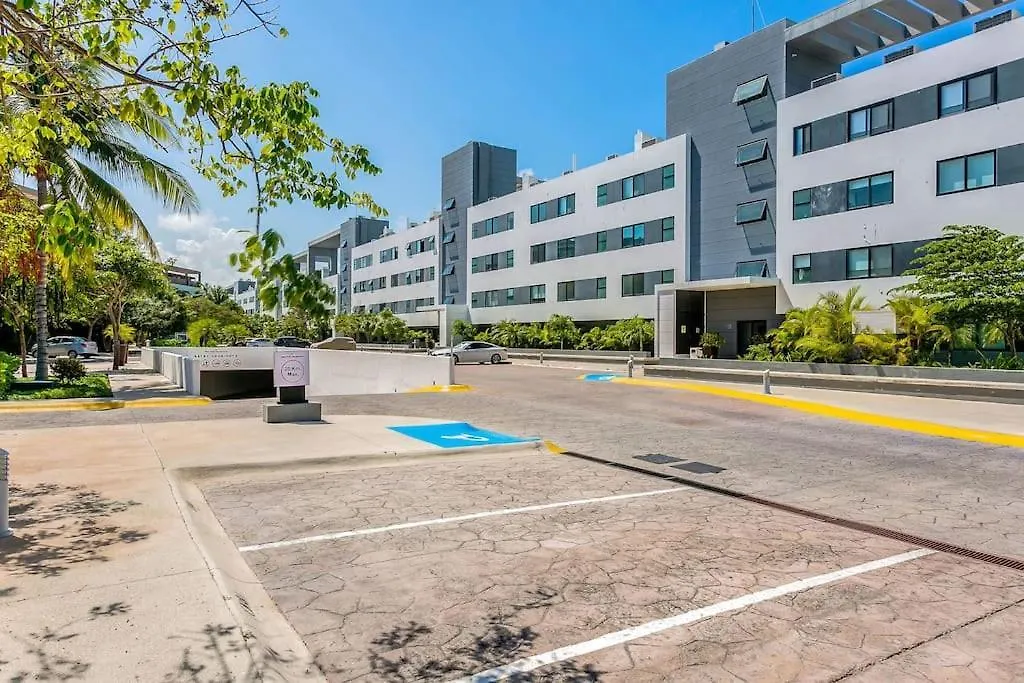 Golfers' Paradise At Nick Price Residences! Playa del Carmen