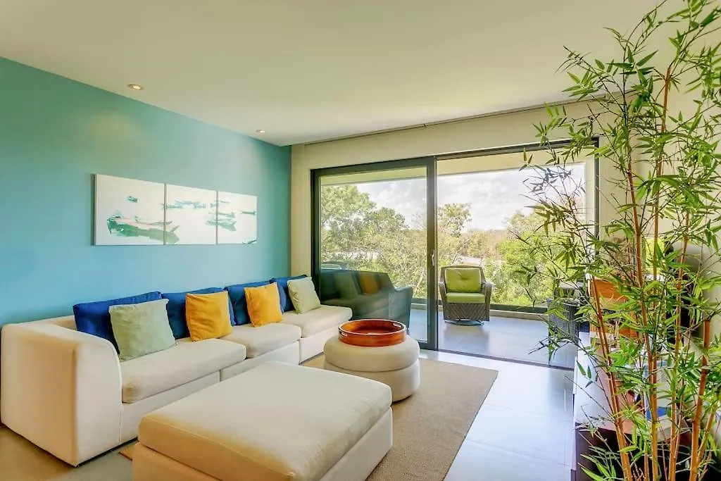 Apartment Golfers' Paradise At Nick Price Residences! Playa del Carmen